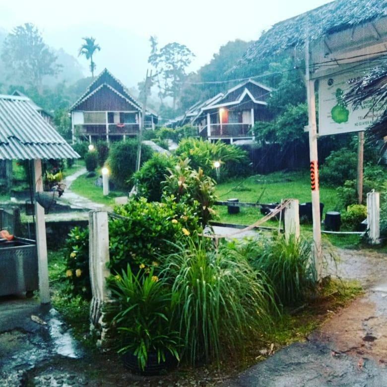 Marina Bay Resort & Restaurant Kampung Genting Eksteriør bilde